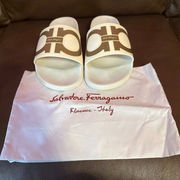 Salvatore Ferragamo Slides - Picture 12 of 12